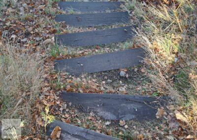 Góry Wałbrzyskie szlak na Dłużynę schody