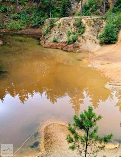 Kolorowe Jeziorka w Rudawach Janowickich - żółte